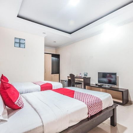 Oyo 1667 Wisma Lux Barkah Τζακάρτα Εξωτερικό φωτογραφία