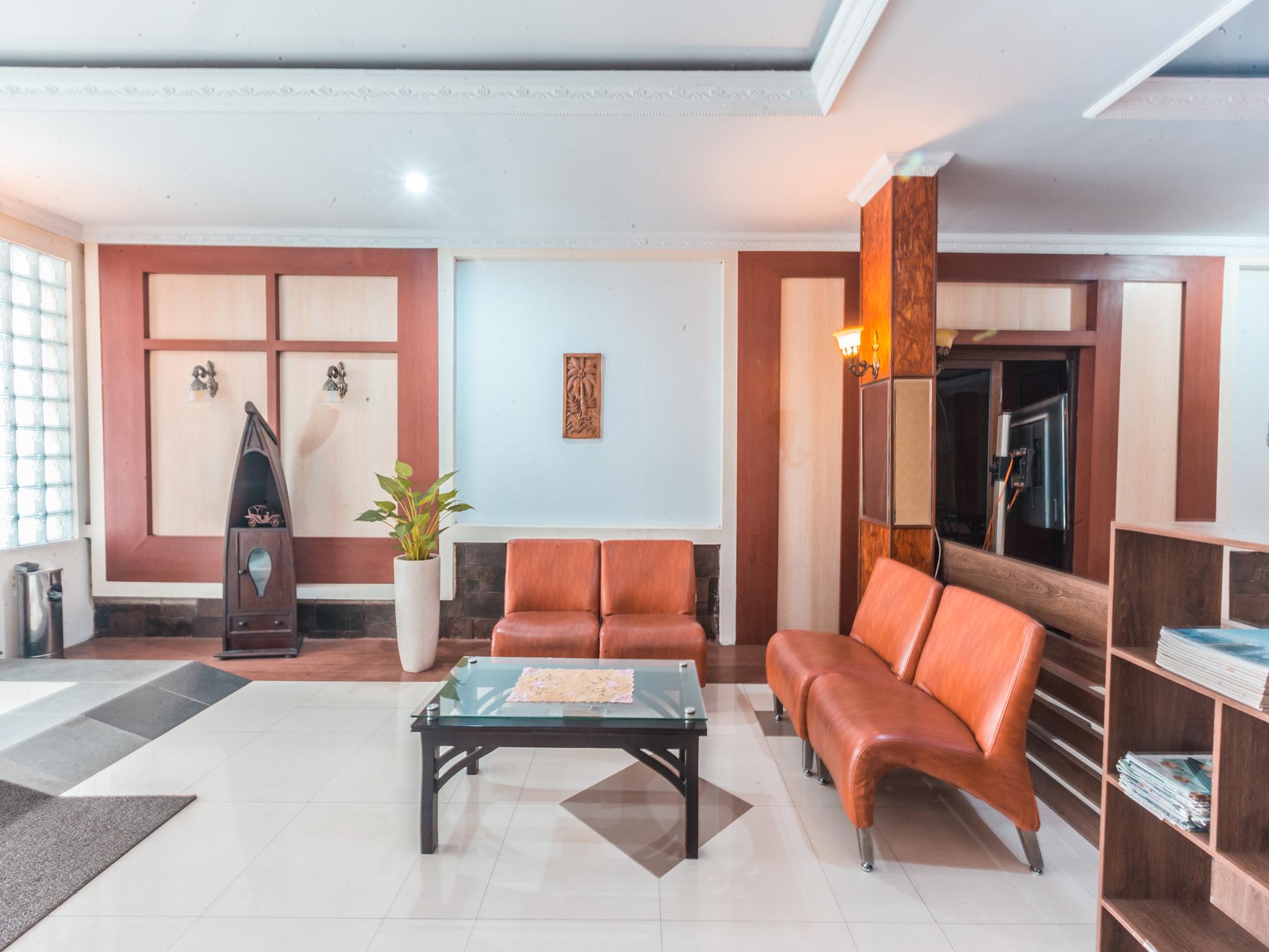 Oyo 1667 Wisma Lux Barkah Τζακάρτα Εξωτερικό φωτογραφία